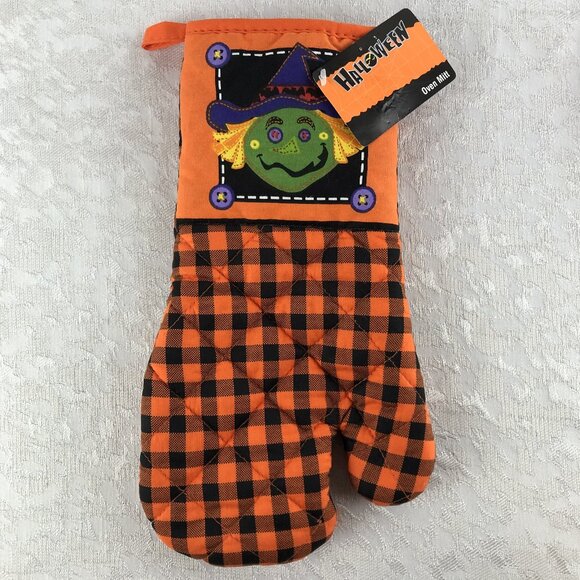 Halloween Party Baking Bundle—Oven Mitt, Cookie Cutters, Treat Wrappers NWT - Picture 3 of 16
